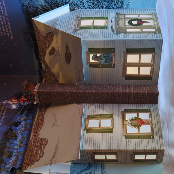 Hallmark "The Night Before Christmas" Pop-up Book - Picture 6 of 10